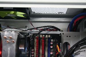 00033 INWIN_DRAGONRIDER_WWW.XTREMEHARDWARE.COM